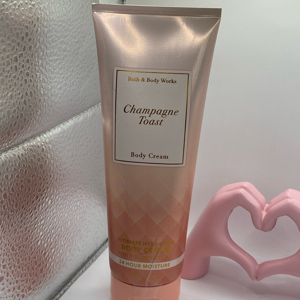 Champagne Toast Body Cream.